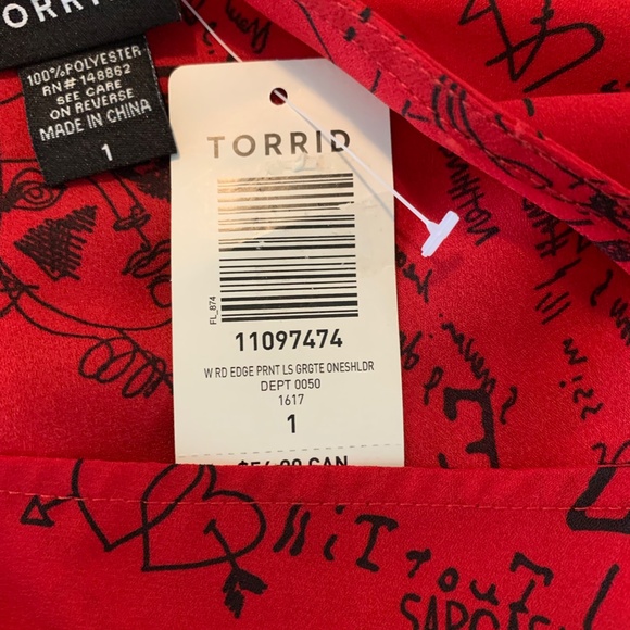 Torrid Verbiage Print Bow One Shoulder Blouse New - Picture 8 of 12